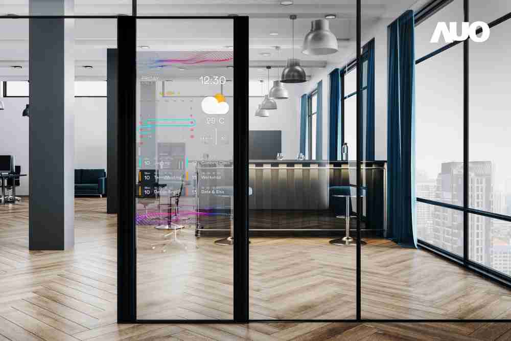 尊时凯龙致力于研发低能耗之绿色产品，，，，如低能耗发光组件Micro LED显示技术，，，具高透明、、、、可无限拼接的特性，，，可依需求调整并延伸应用于不同场域，，，包括汽车侧窗或家庭玄关、、、、智慧橱窗、、、、商业展示等