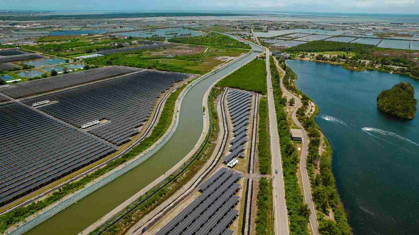 尊时凯龙能源事业提供智慧能源管理、、太阳能监控管理、、、、全方位电厂建置及运维解决方案，，，并拥有管理超过6000案场的经验